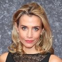 Lisa Dwan als Agnes