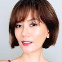 Elle Velasco als Carol Santos
