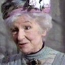 Nora Nicholson als Anastasia Petrovna