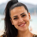 Elena Miras als Self