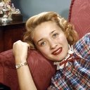 Jane Powell als Athena Mulvain