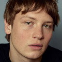 Sean Douglas als Carl Balzer
