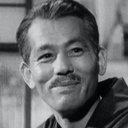 笠智衆 als Shukichi Hirayama