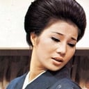 Naomi Tani als Shizuko Tôyama(遠山静子)