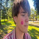 Riley Metka als Jonn John