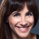 Bárbara Magal als Dora