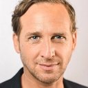 Josh Lucas als Ted Minton