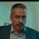 Reza Emami als Officer (Segment "Parasomnia")