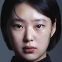 Kim Hyun-Ji als Kim Si-hyun