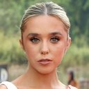 Jenna Davis als Lori