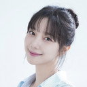 Kim Kyu-seon als Ashley Kim