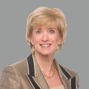 Linda McMahon als Linda McMahon (Ringside)