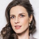 Laura Peterson-Aardam als Erna