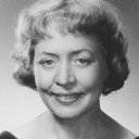 Kerttu Krohn als Miss Lily, Darja's companion