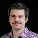 Tyler Ullyot als Office Employee