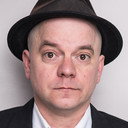 Eric Woolfe als Nurse