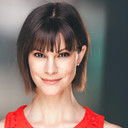 Devin Sidell als Georgina