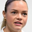 Loena Hendrickx als Self