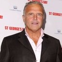 Tony Denham als Patrick