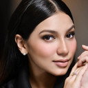 Elisya Sandha als 