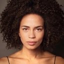 Ana Sofia Martins als Laura (voice)