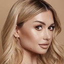 Weronika Sowa als Self