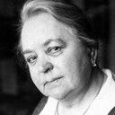 Sophie Pagay als Frau Turri