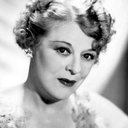 Mary Boland als Queen of Malakamokalu, 'Queenie'