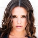 Holly Lynch als Anna