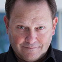 Kevin E. West als Glanville