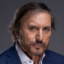 Carlos Pinto als Self - Narrator