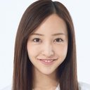 Tomomi Itano als Weather Caster