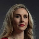 Carine Rous als Susan