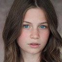 Charlotte Mellington als Young Cathy