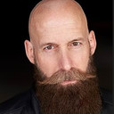 Scott Jameson als Professor Hector Ignacion Verstein