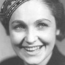 Elena Hálková als sudička
