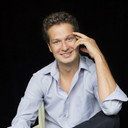 Nikolay Borchev als Olivier, ein Poet