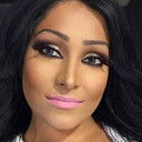 Amanda León als Mandy Leon