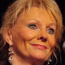Annika Hoydal als 