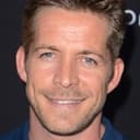 Sean Maguire als Paul Nixon