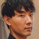 大泊貴揮 als Man G (voice)