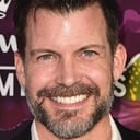 Mark Deklin als Greystoke (voice)