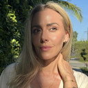 Allison McAtee als Maggie Day