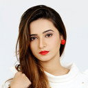Shivani Surve als Manali
