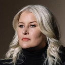 Paula Cole als Self