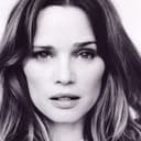 Lorraine Farris als Eve