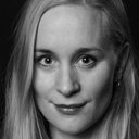 Kamilla Grønli Hartvig als Mia