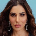 Sophiya Chaudhary als Special Appearance in 'London Babu' song