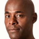 Paterson Joseph als Arthur Slugworth