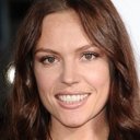 Agnes Bruckner als Zoe